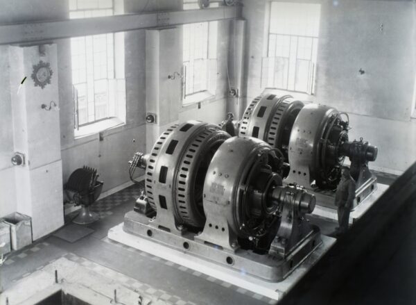 Nagyicce sor 2., a BHÉV Nagyicce áramátalakítóban 2 db Ganz generátor, teljesítmény: 450 KW, gyártási év: 1908, leszerelve (1928)